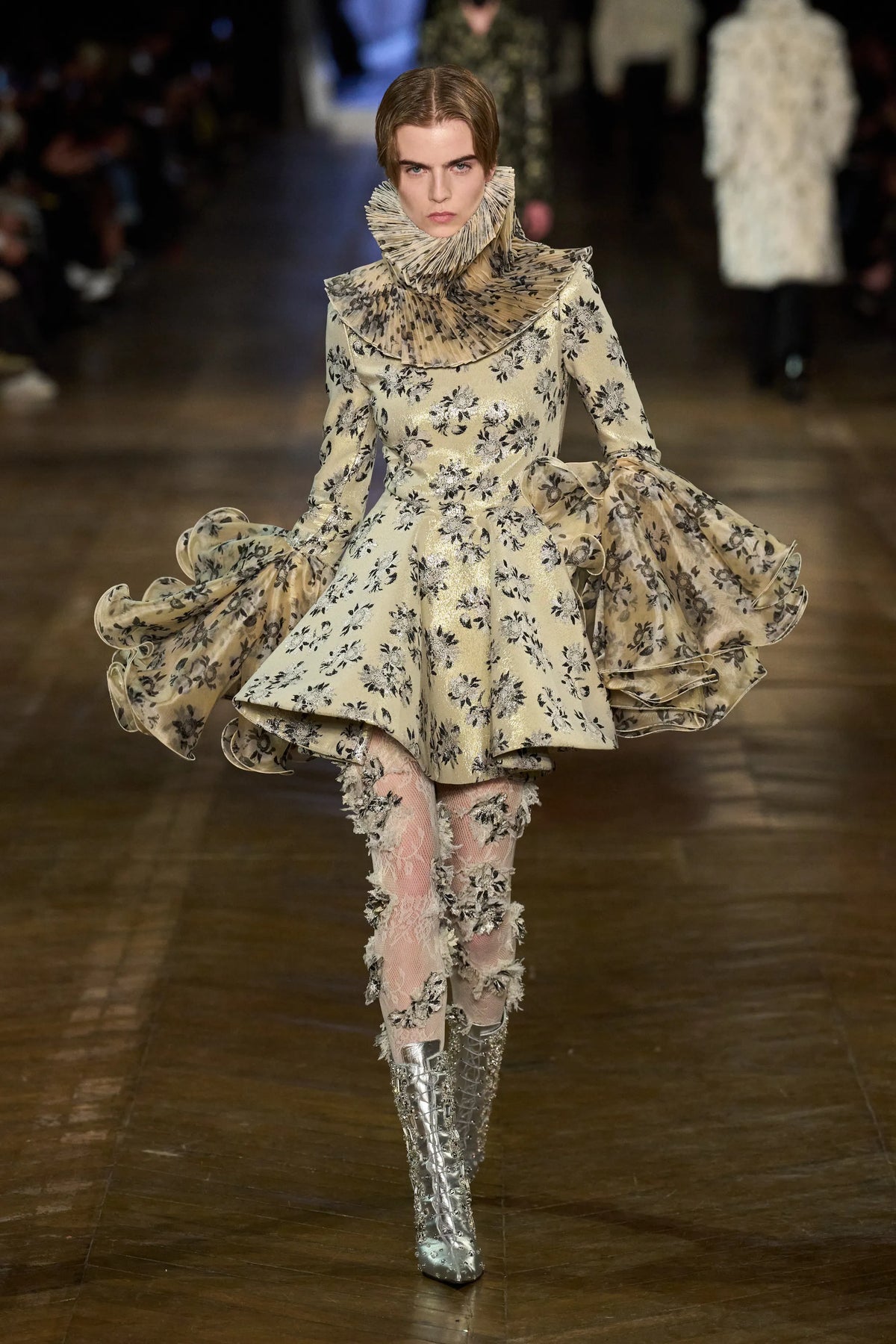 ألكسندر ماكوين - Look 39