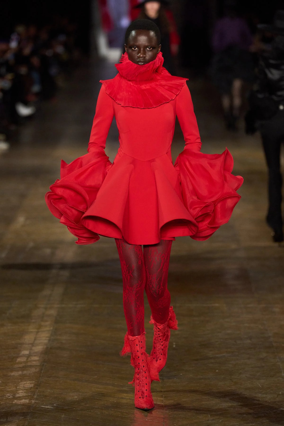ألكسندر ماكوين - Look 27
