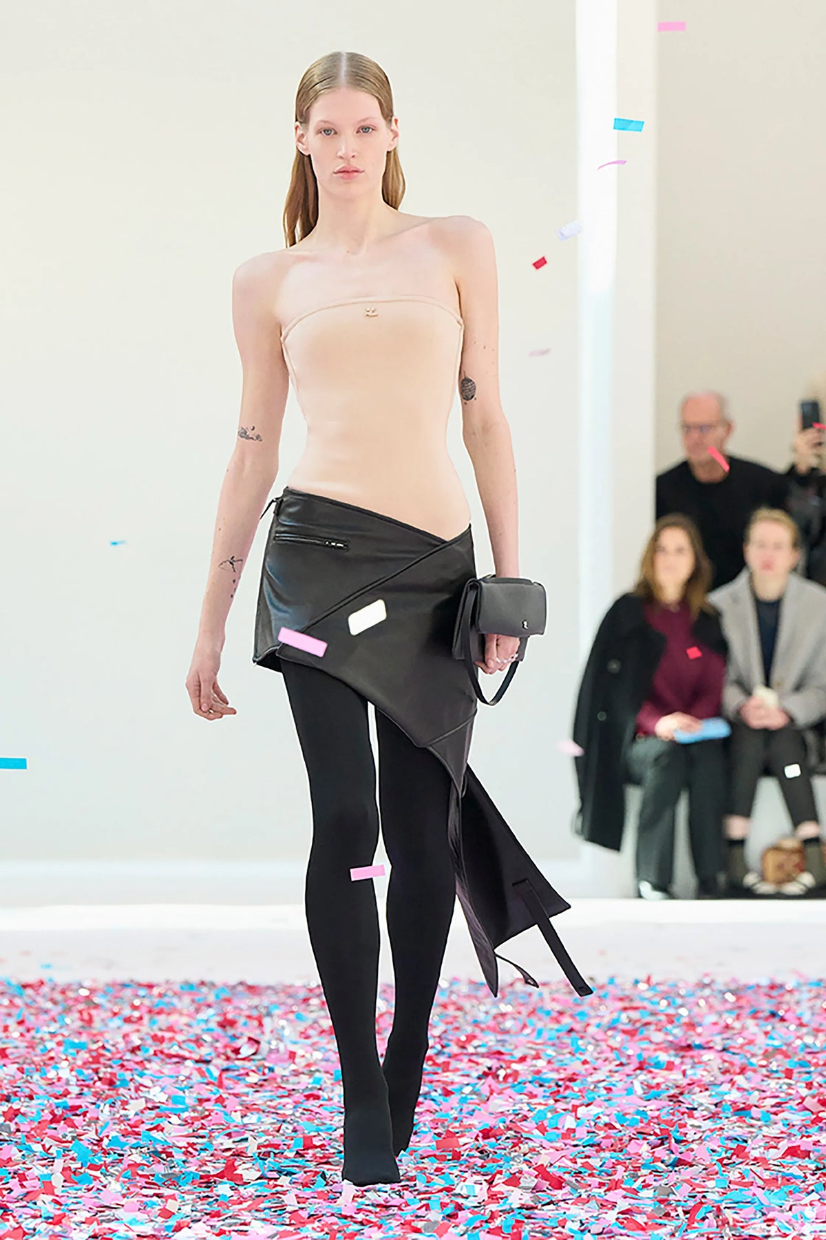 كورريج - Look 34