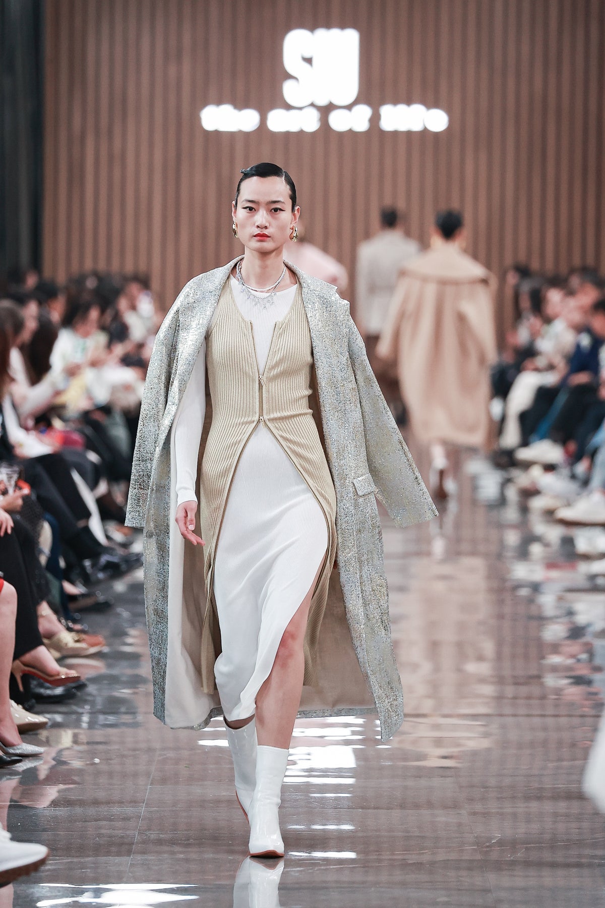 إنو بلس+ - Look 41