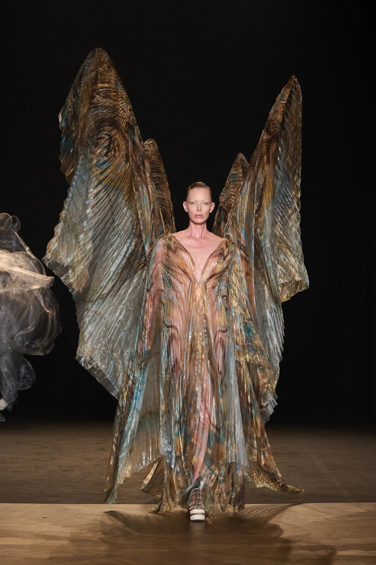 Iris van Herpen - Look 17