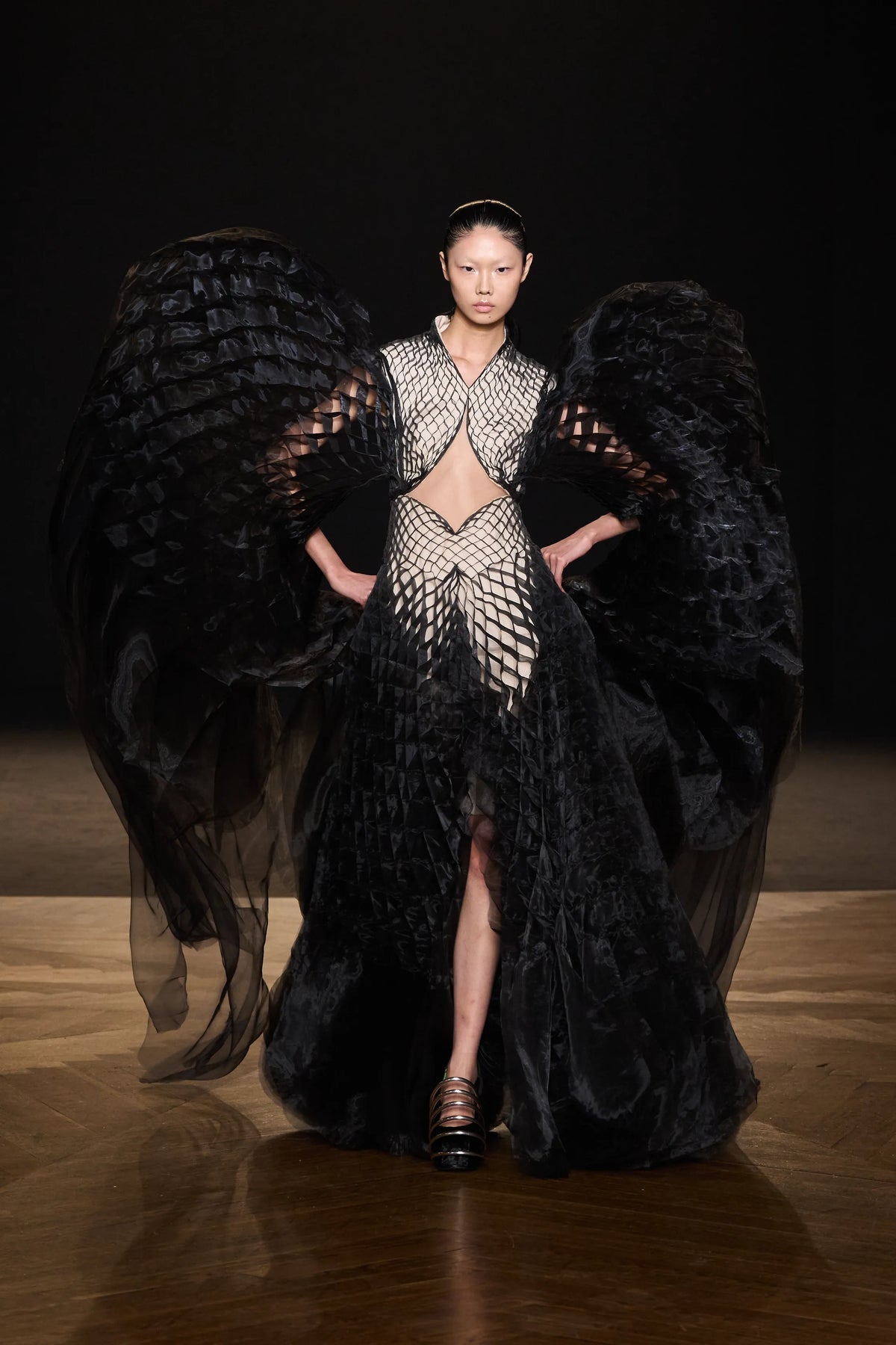 Iris van Herpen - Look 7