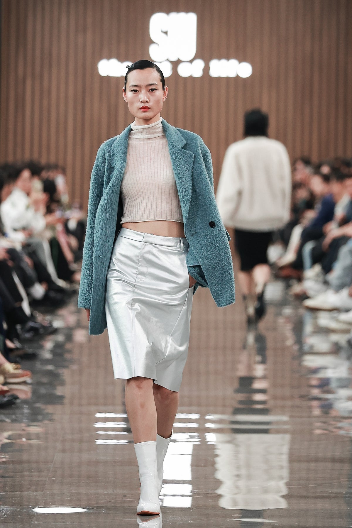 إنو بلس+ - Look 14