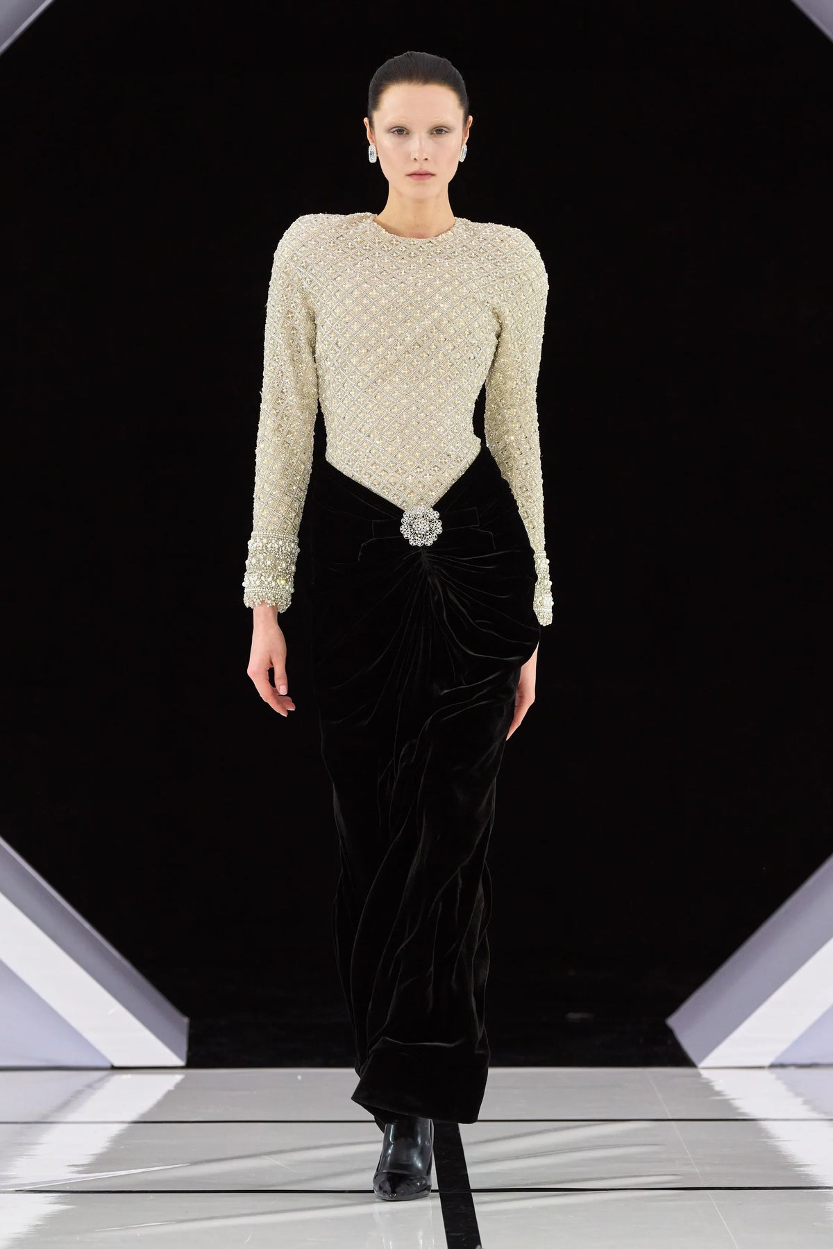Richard Quinn - Look 2