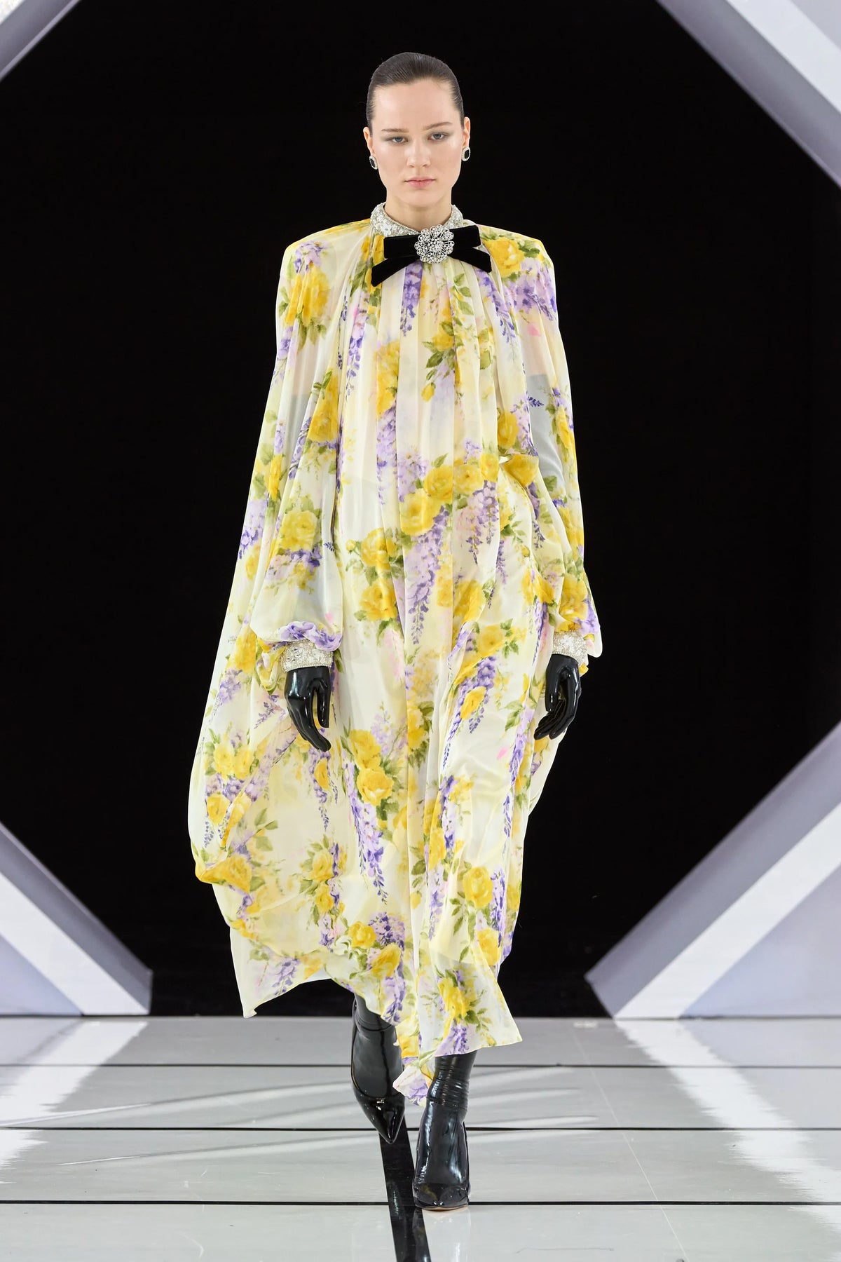 Richard Quinn - Look 15