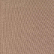 كنزة بياقة عالية وقصة ضيقة