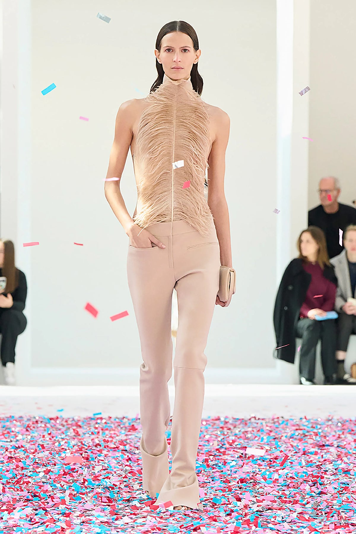 كورريج - Look 36