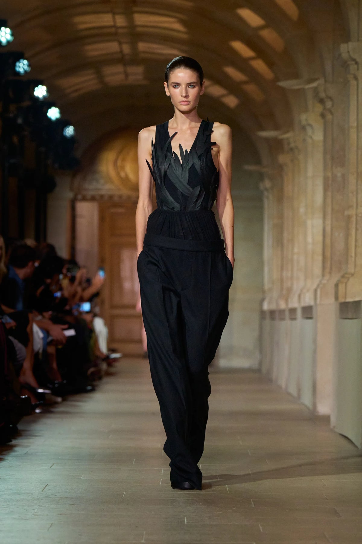 Victoria Beckham - Look 1
