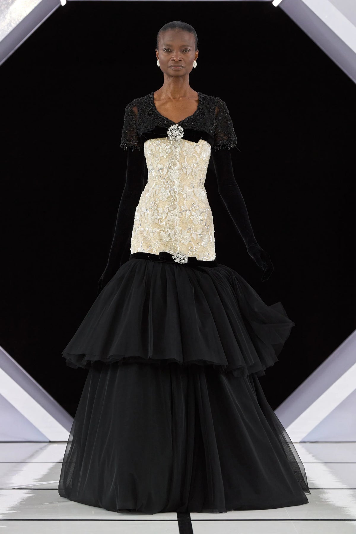 Richard Quinn - Look 7