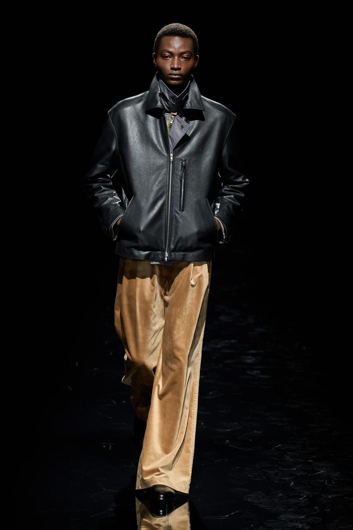 نشيد أ - Look 5
