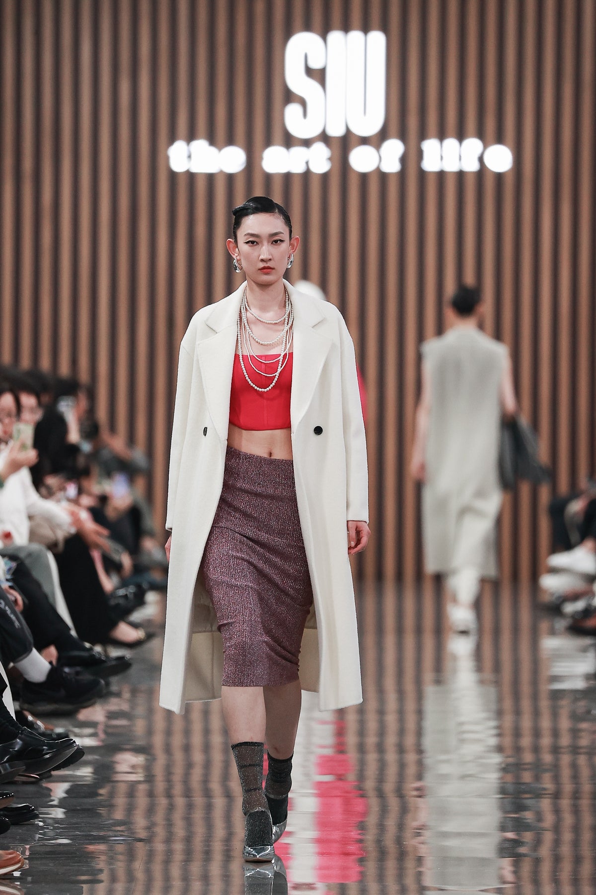 إنو بلس+ - Look 19
