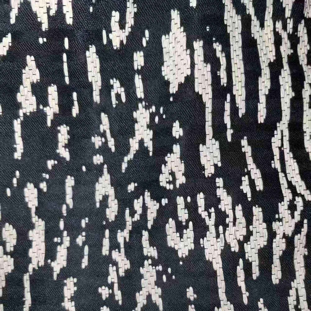 58%Polyester 42%Cotton