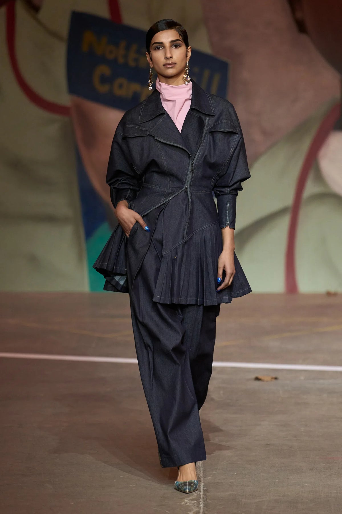 تولو كوكر - Look 10