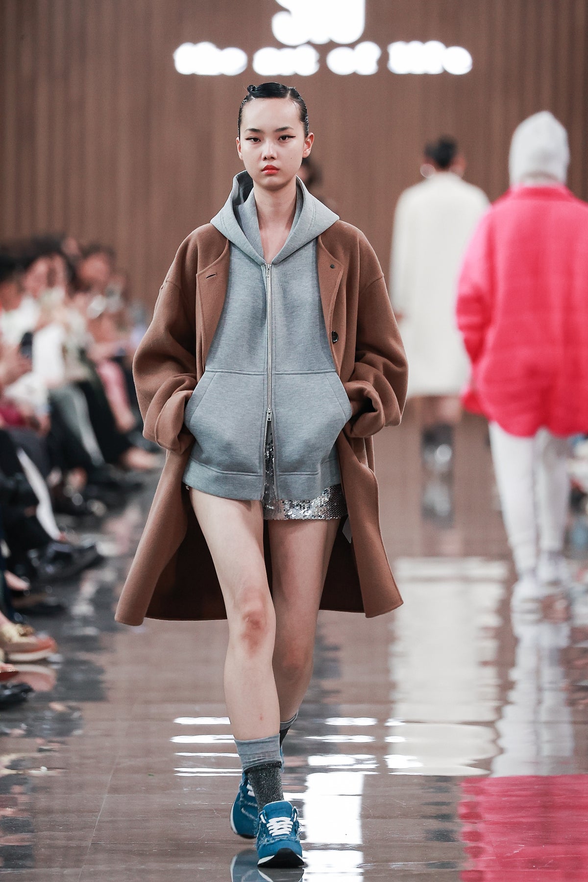 إنو بلس+ - Look 23