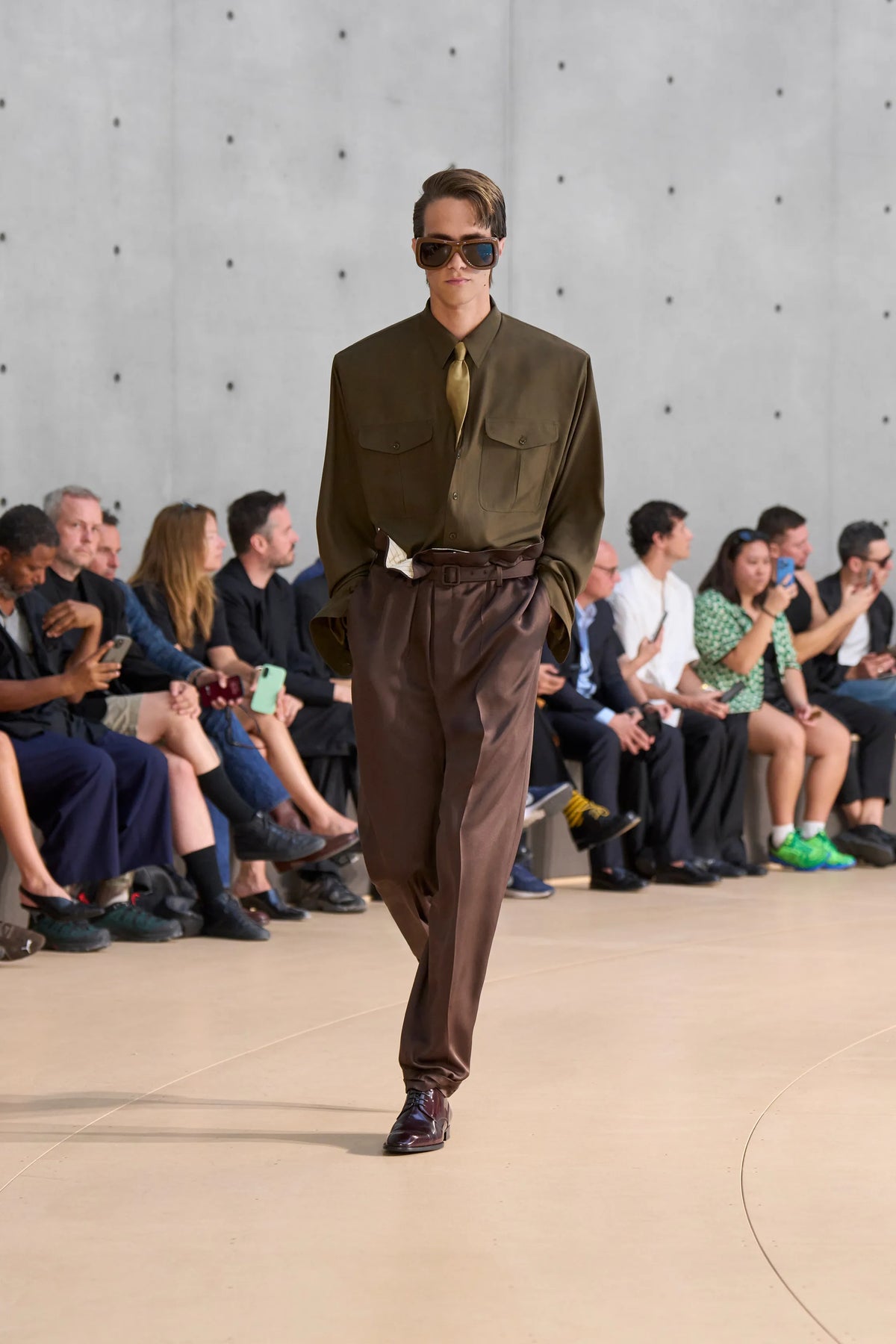 سان لوران - Look 16