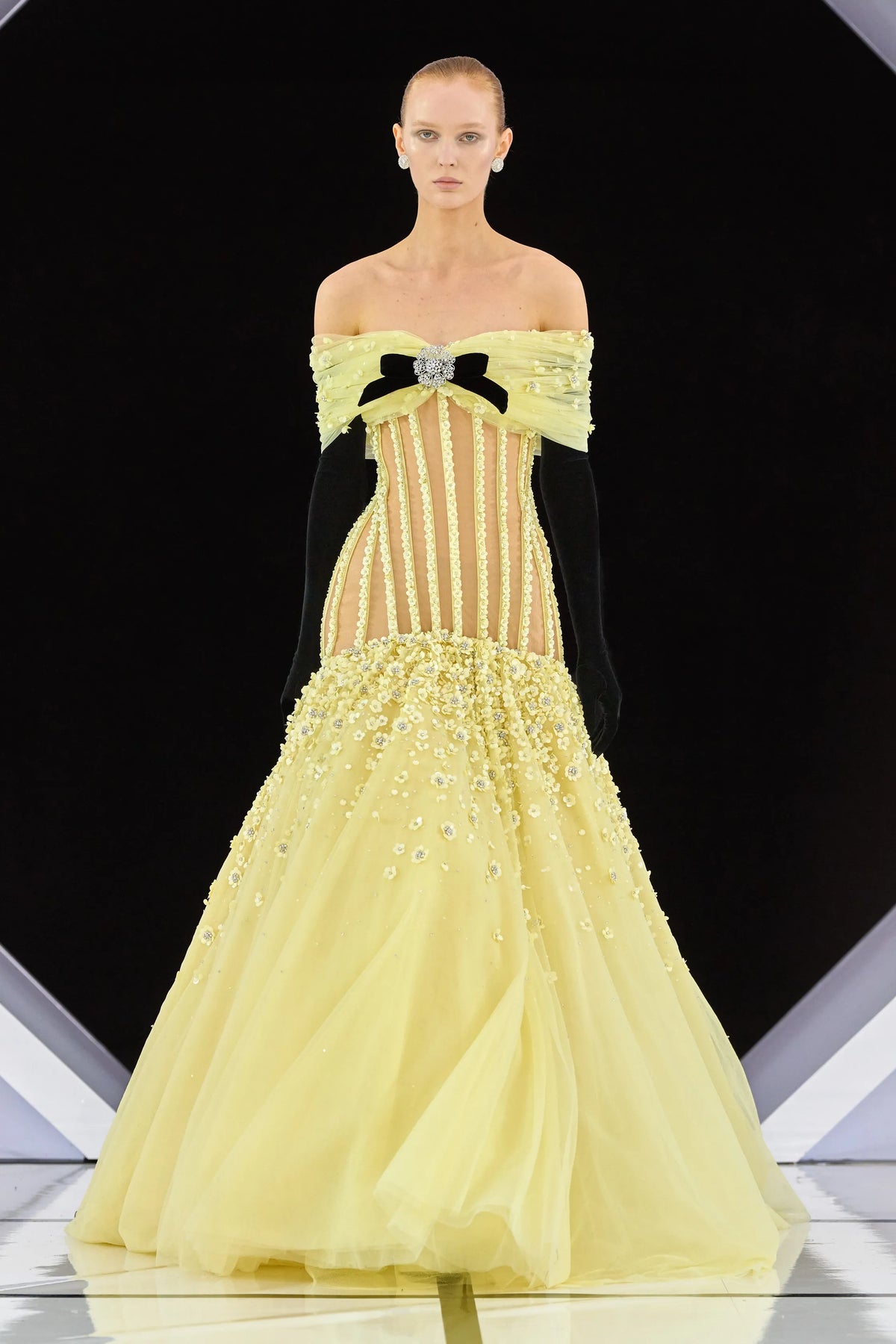 Richard Quinn - Look 18
