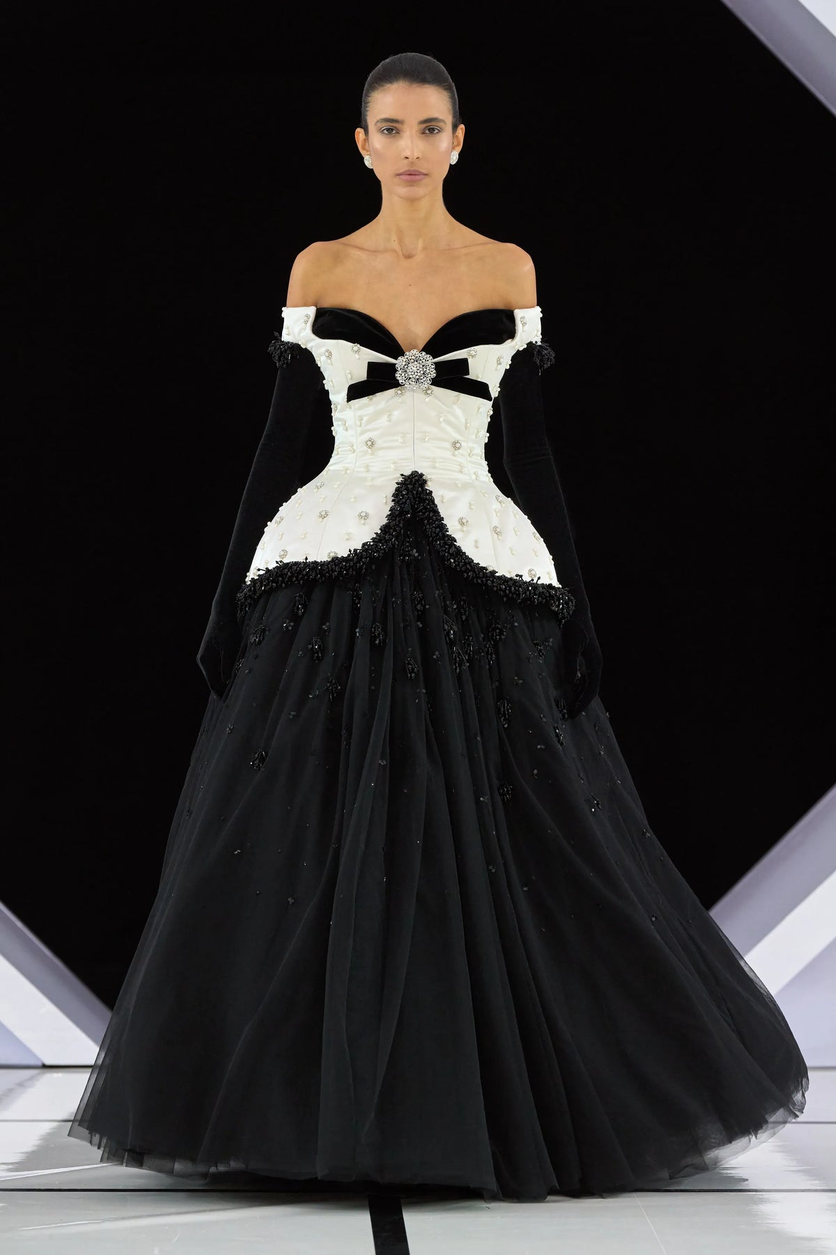 Richard Quinn - Look 12