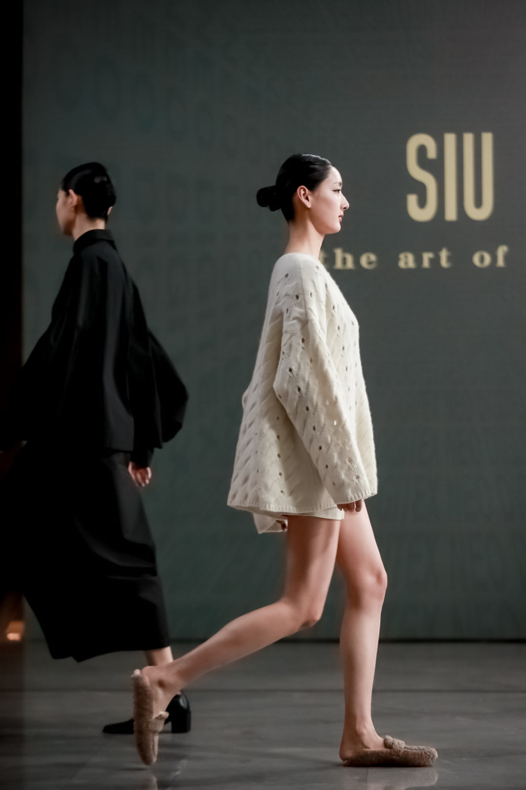 إنو بلس+ - Look 34