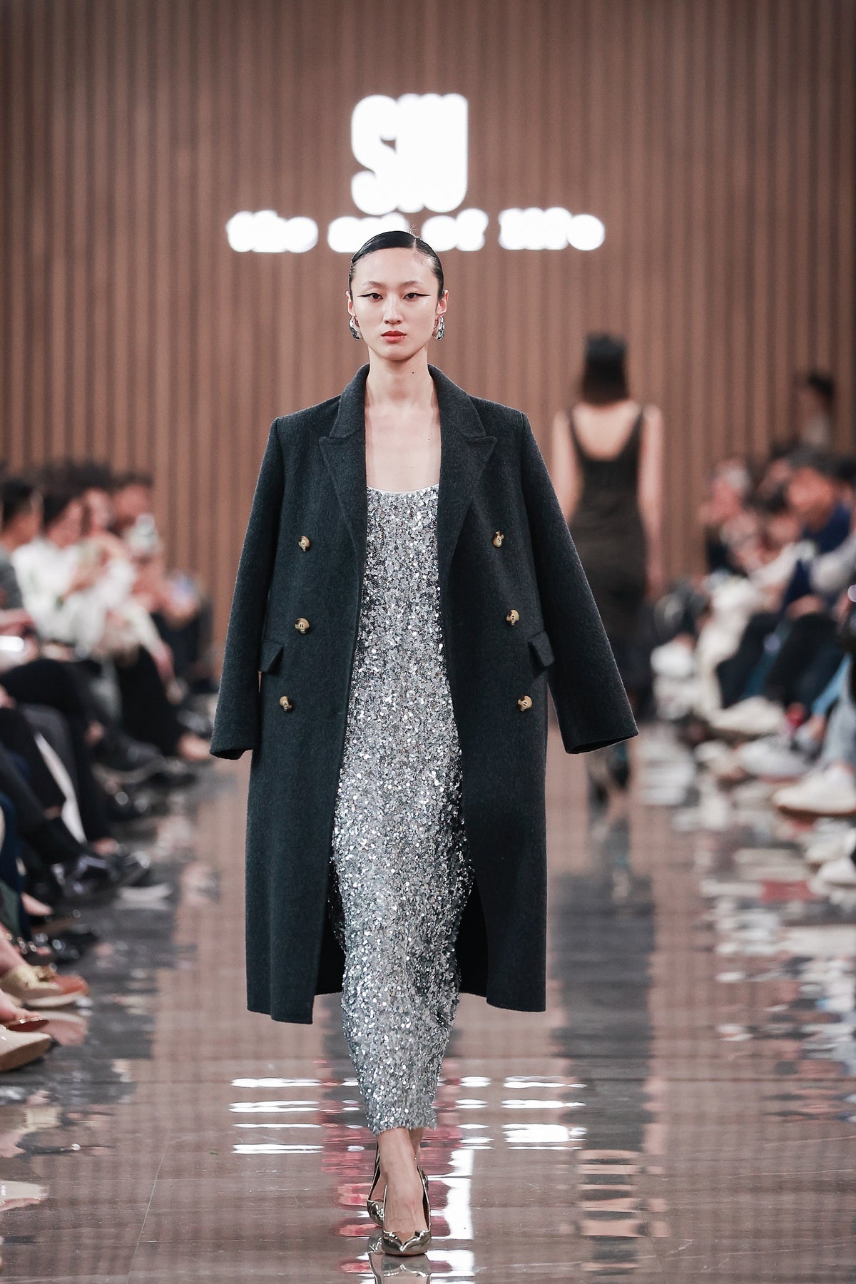 إنو بلس+ - Look 32