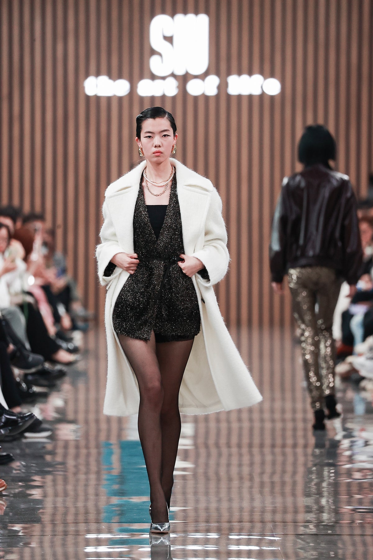 إنو بلس+ - Look 26