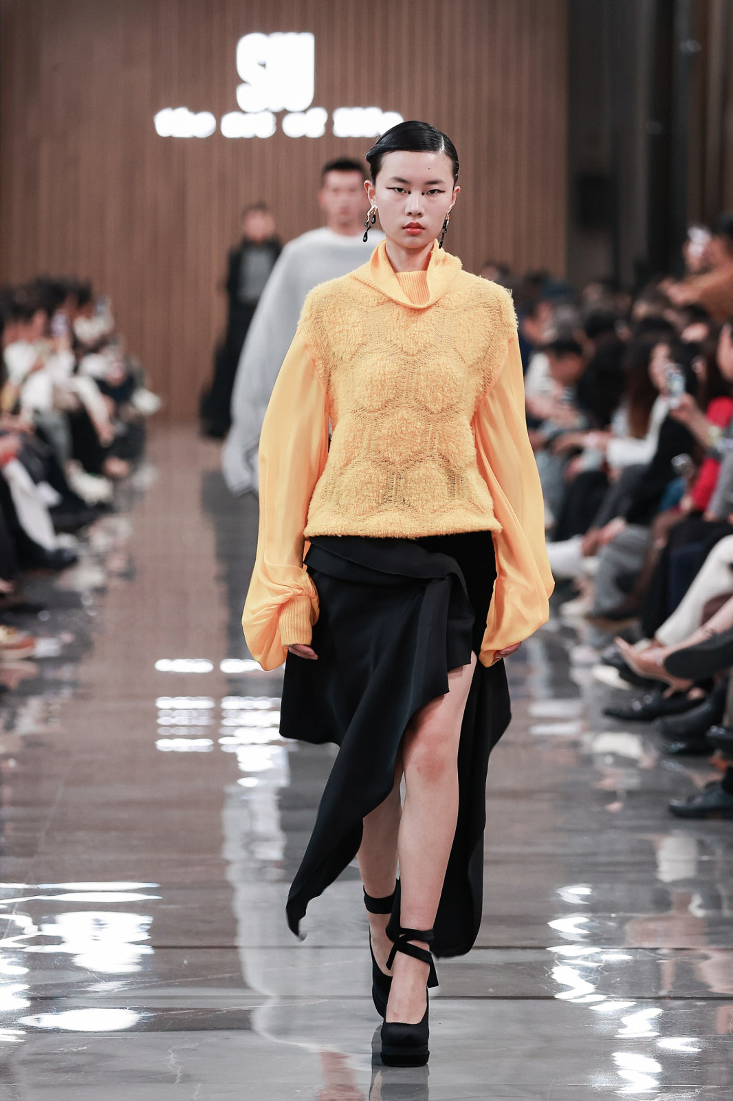 SIU - Look 33