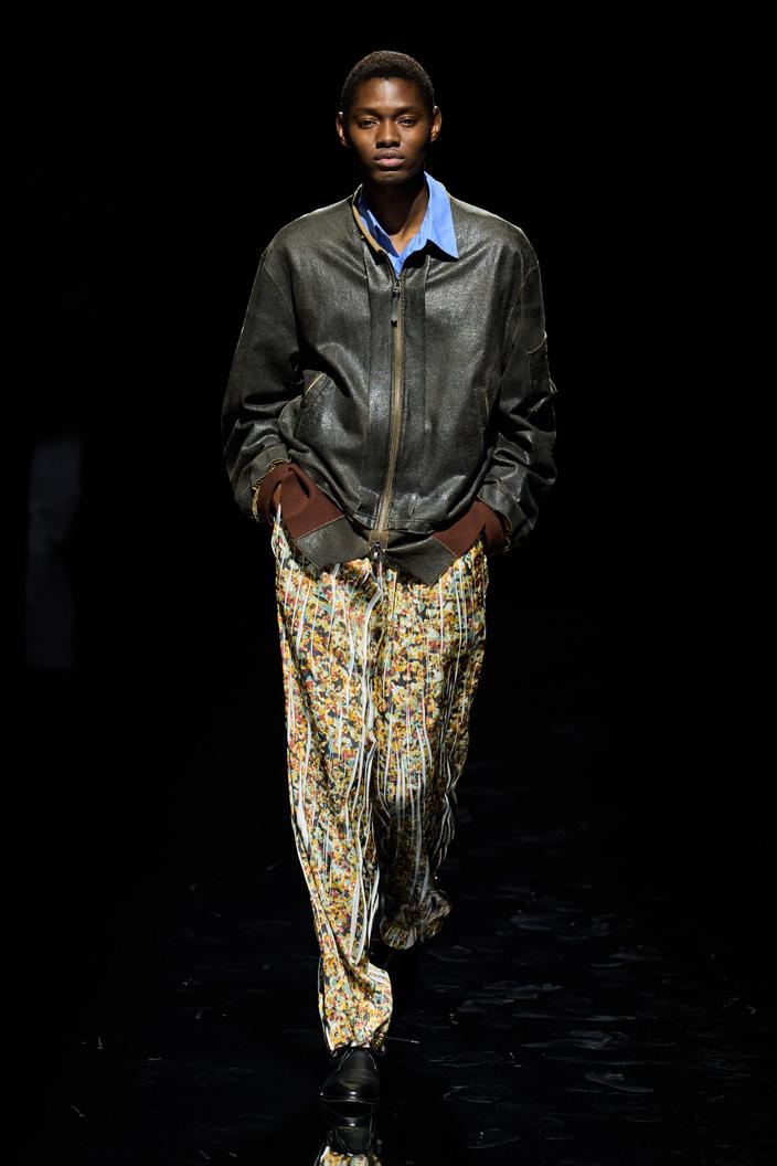 نشيد أ - Look 15