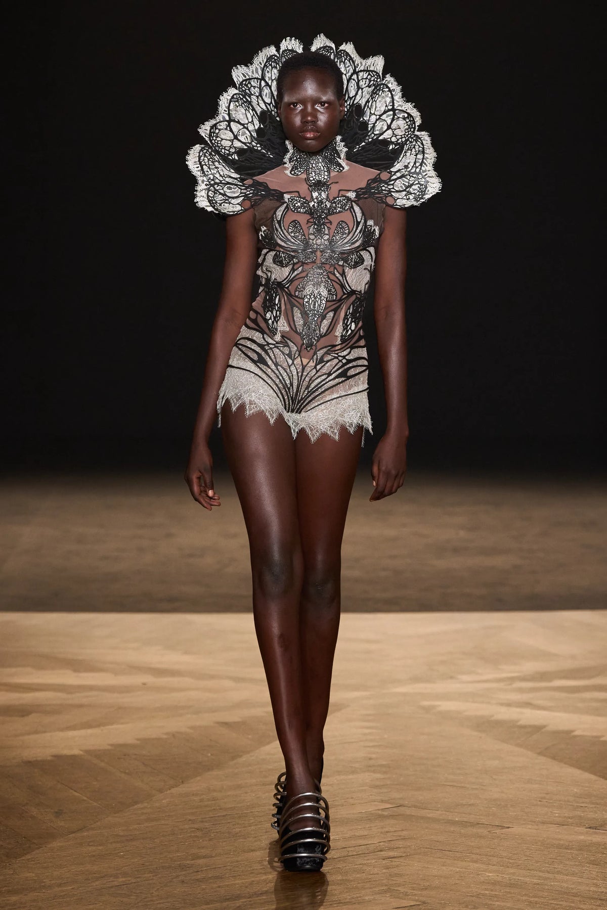 Iris van Herpen - Look 6