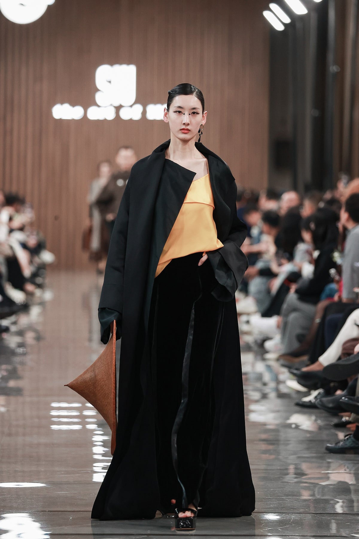 SIU - Look 37