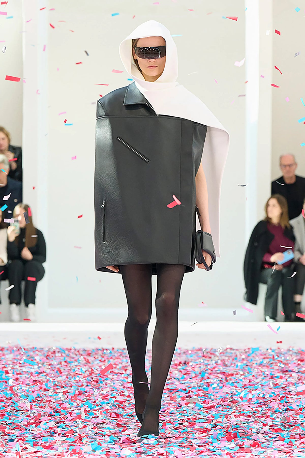 كورريج - Look 44