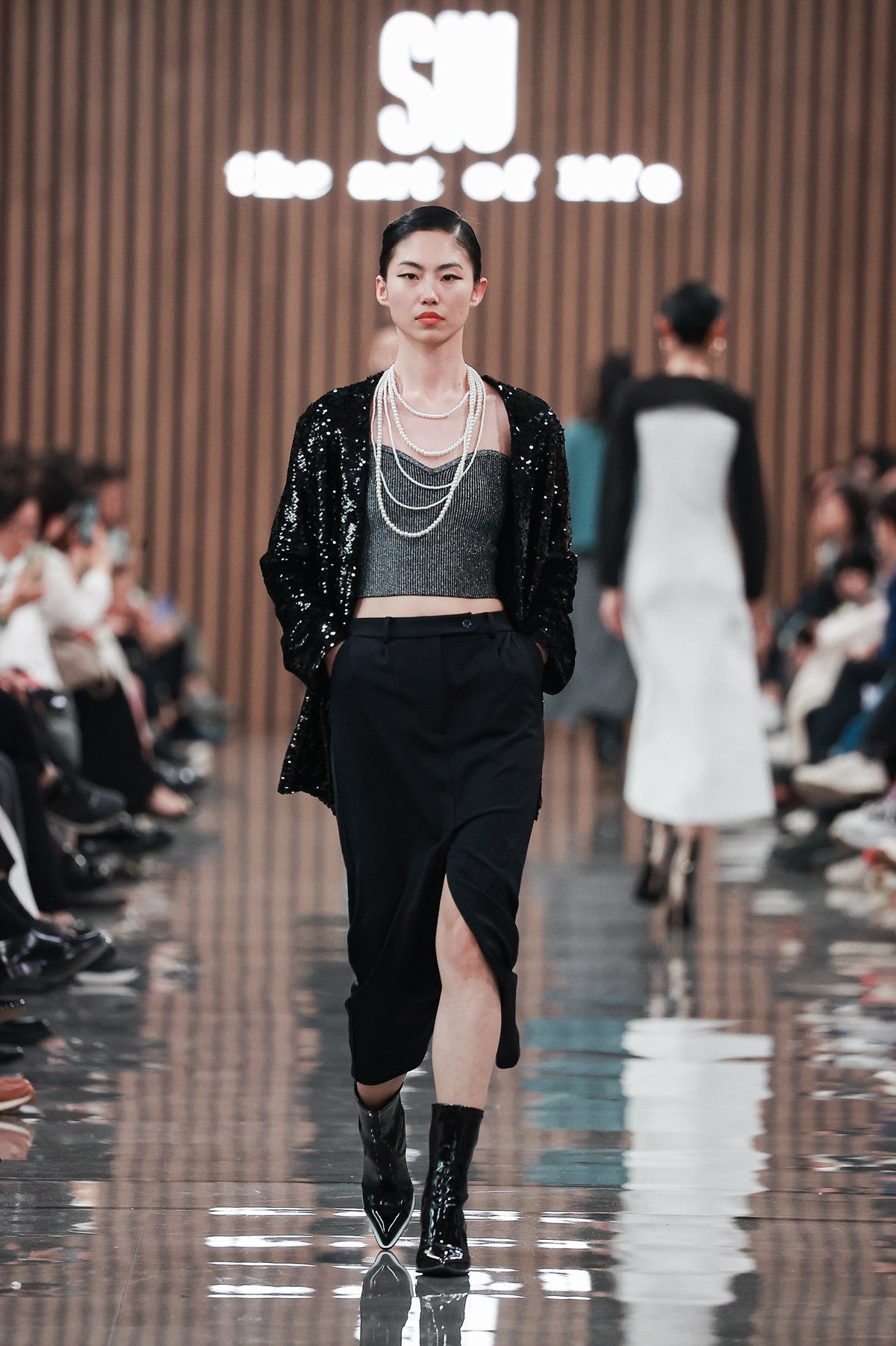 إنو بلس+ - Look 31